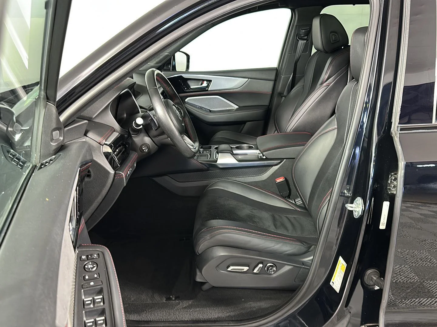 Used 2024 Majestic Black Pearl Acura SH-AWD w/A-SPEC image 7