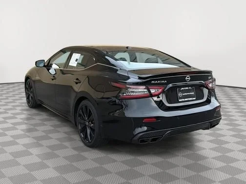 Certified Used 2023 Black Nissan SR image 5