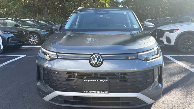 Used 2026 Gray Volkswagen SE image 2