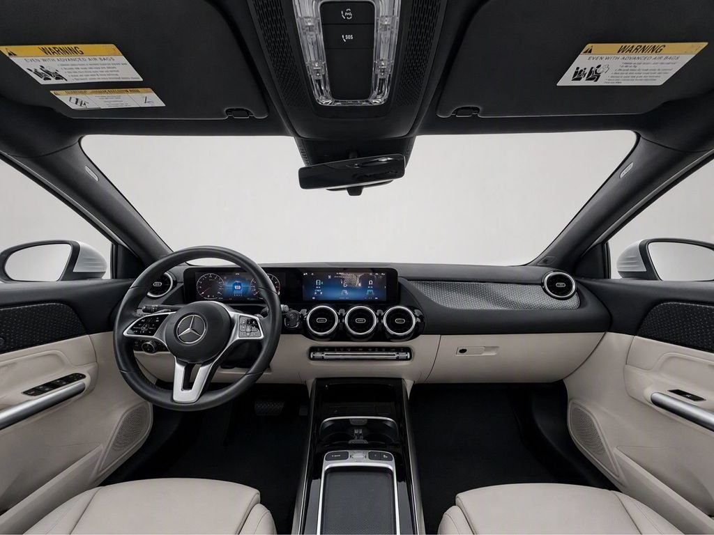 Used 2025  Mercedes-Benz GLA 250 image 28
