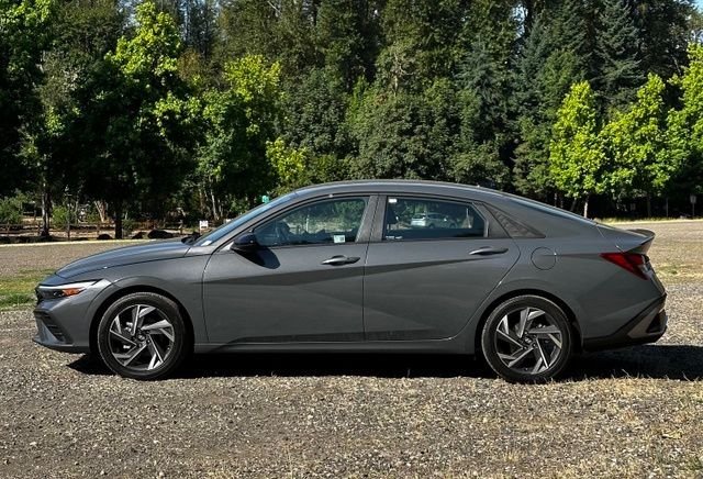 Certified Used 2025 Gray Hyundai SEL Sport image 6