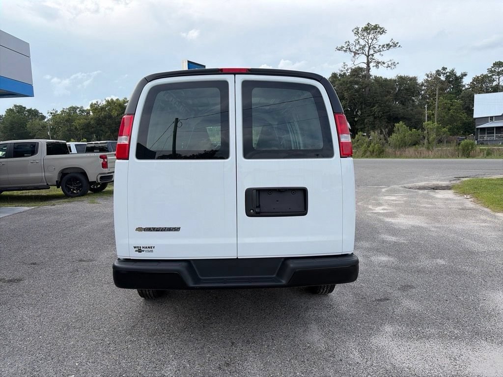 2026 Chevrolet Express Cargo Work Van - Photo 6