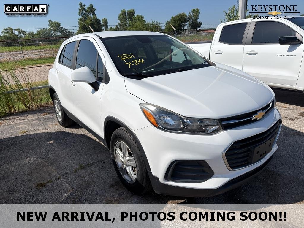 Used 2020 SUMMIT WHITE Chevrolet LS image 1