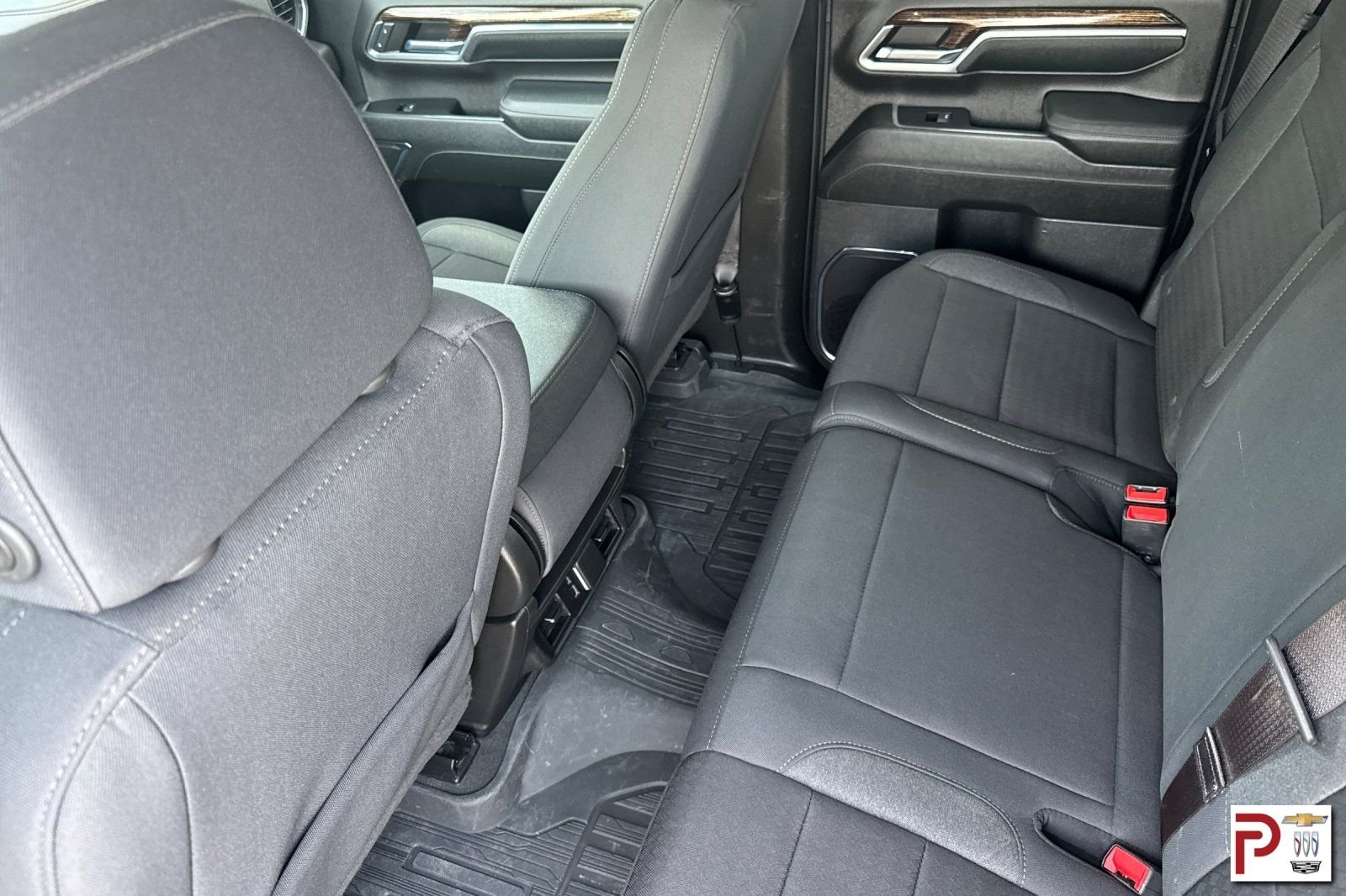 Used 2024 Gray GMC SLE image 13