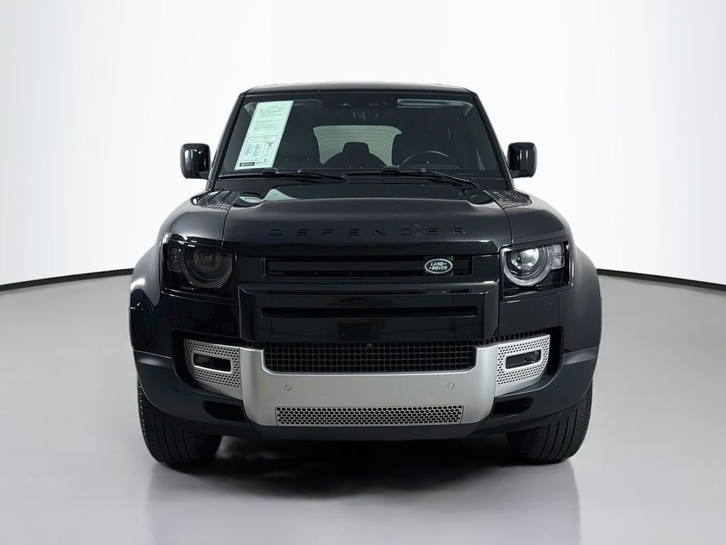 Used 2025 Black Land Rover S image 2