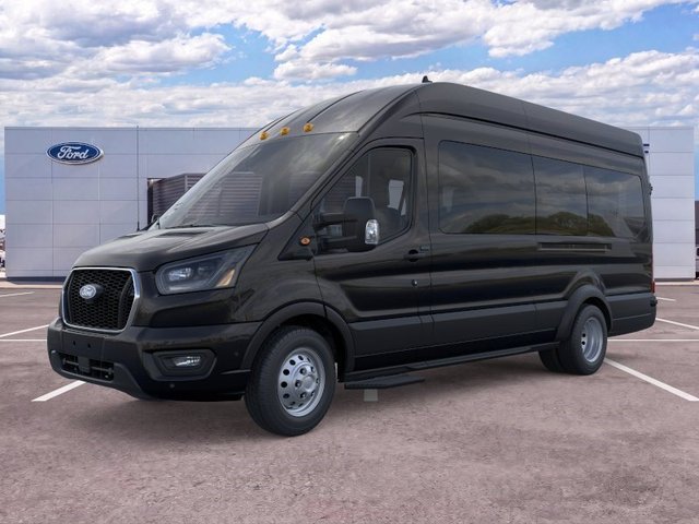 2026 Ford Transit Passenger Wagon XLT