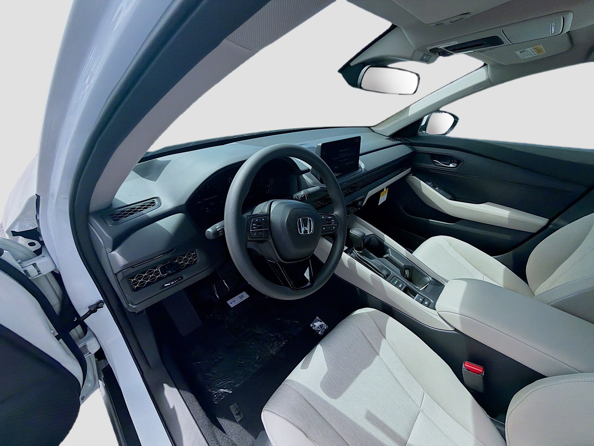 New 2026 Platinum White Pearl Honda LX image 9