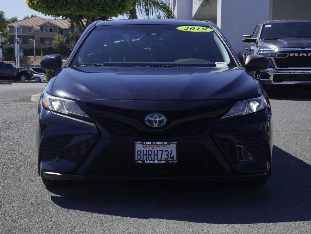 Used 2019 Black Toyota SE image 8
