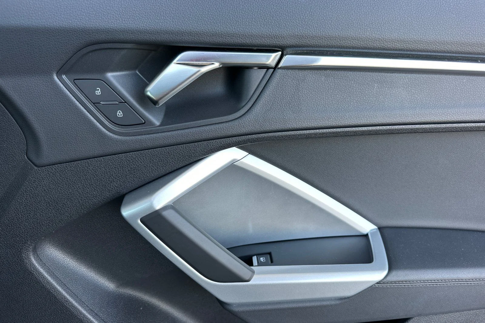 Used 2025  Audi Premium image 19