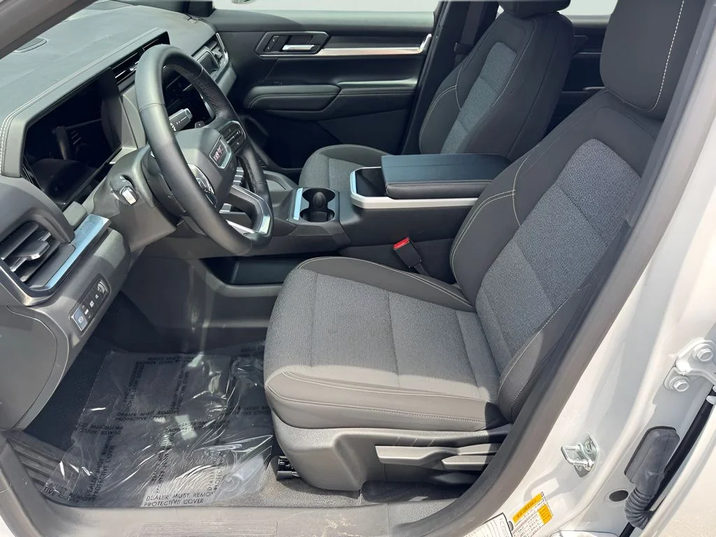 Used 2026 White GMC Elevation image 11