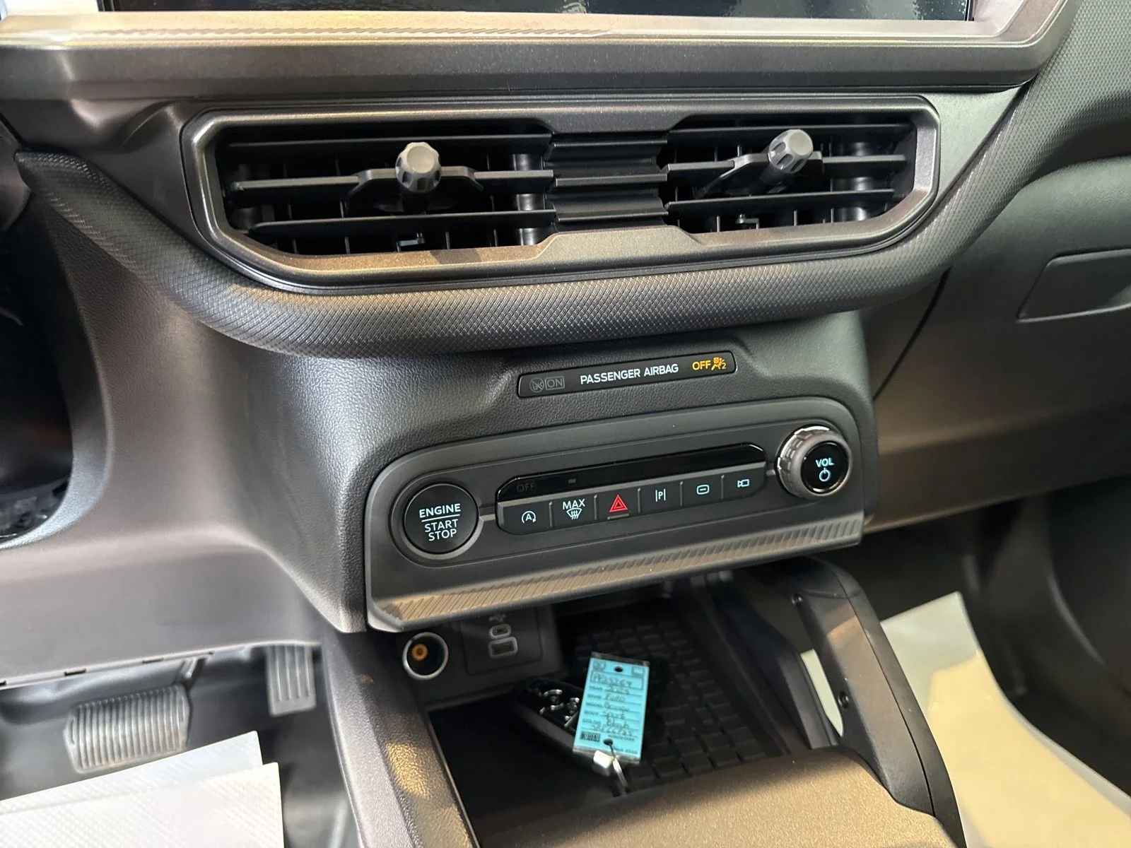 New 2025 Shadow Black Ford Outer Banks® image 24