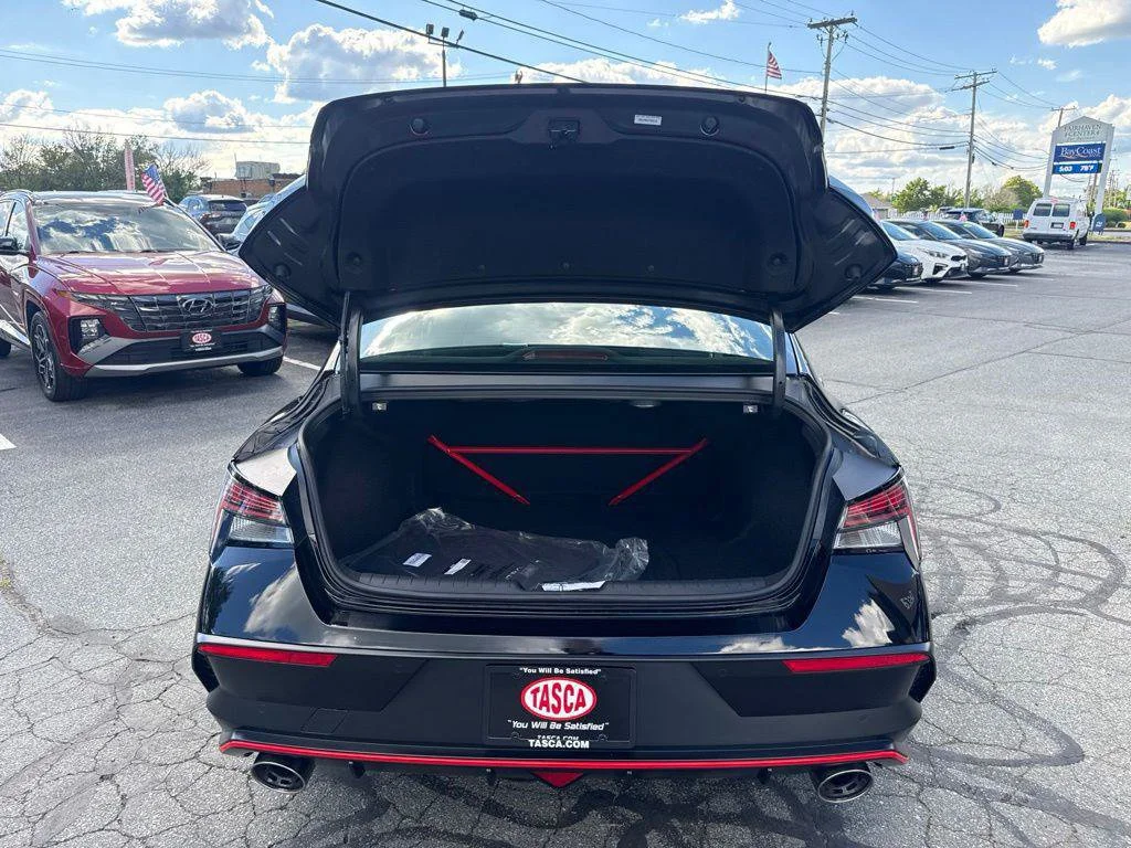 New 2026 Black Hyundai Base image 13
