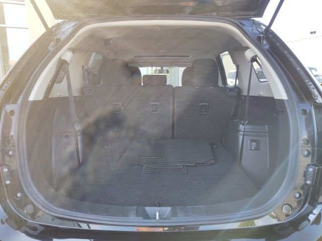 Used 2017 Black Mitsubishi SE image 25