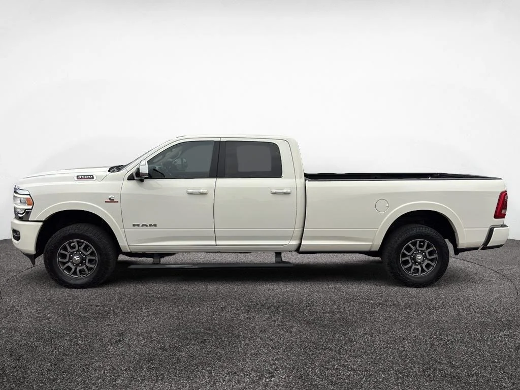 2022 RAM 3500 Laramie 4X4 Crew Cab LWB's photo