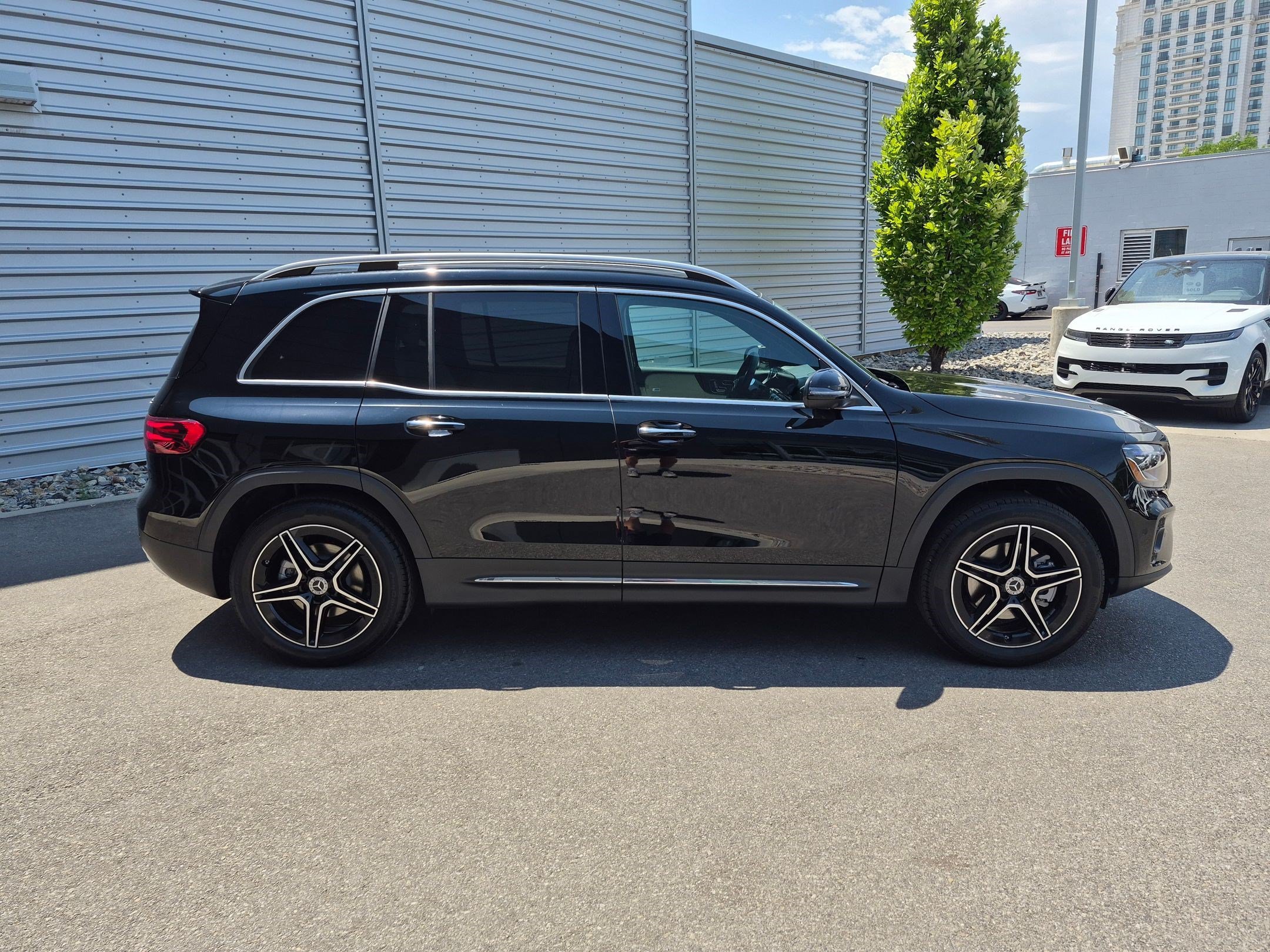 New 2026 Night Black Mercedes-Benz GLB 250 image 2