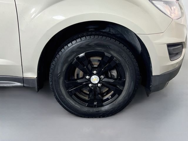 Used 2016 Gold Chevrolet LS image 32
