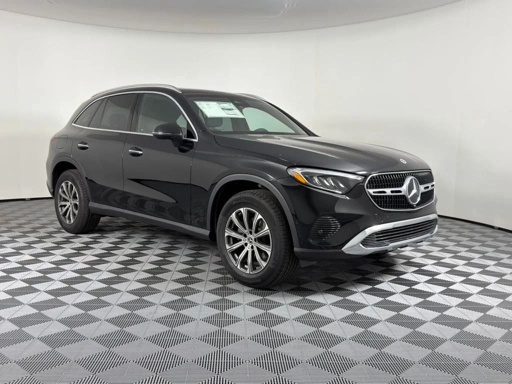 Certified Used 2026 Black Mercedes-Benz GLC 300 image 2
