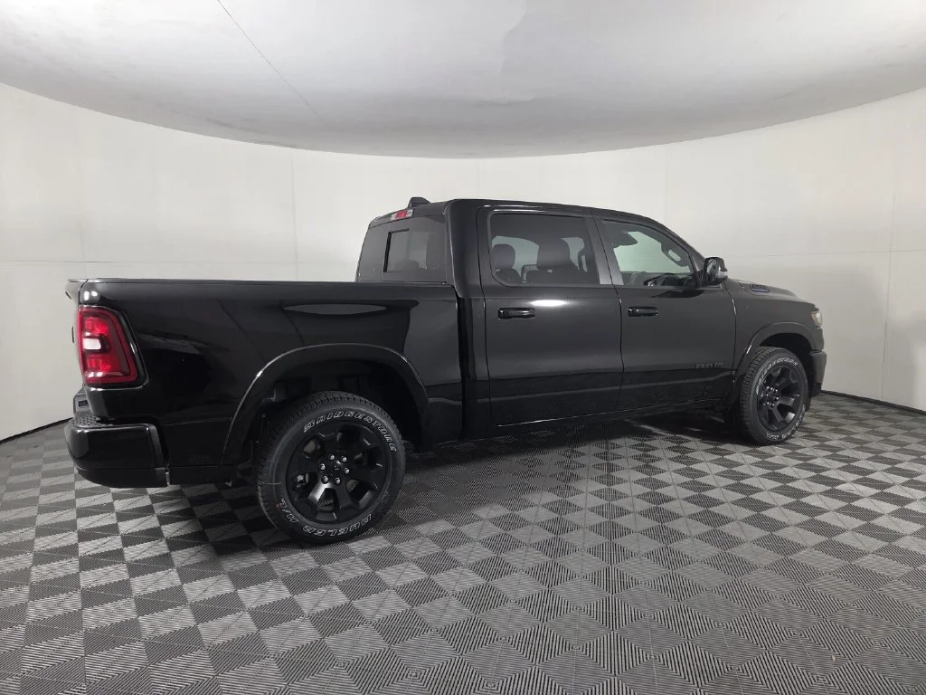 New 2027 Diamond Black Crystal Pearl-Coat Exterior Paint RAM Big Horn image 5