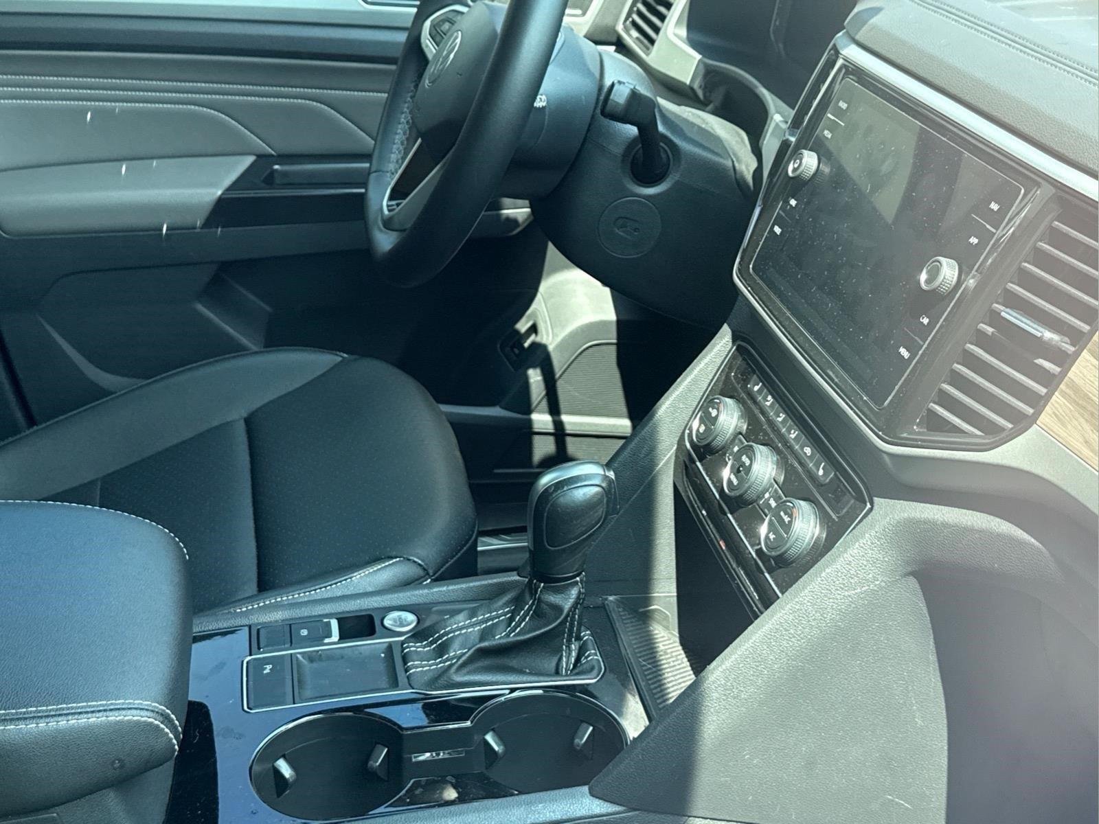 Used 2021 Platinum Gray Metallic Volkswagen 3.6L V6 SEL image 21