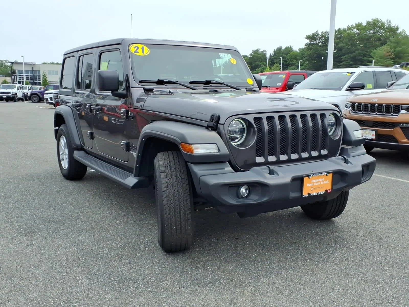 Certified Used 2021 Granite Crystal Metallic Clearcoat Jeep Unlimited Sport S image 5