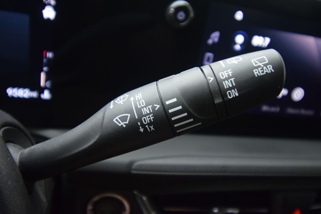 Used 2024 Cinnabar Metallic Buick Preferred image 35