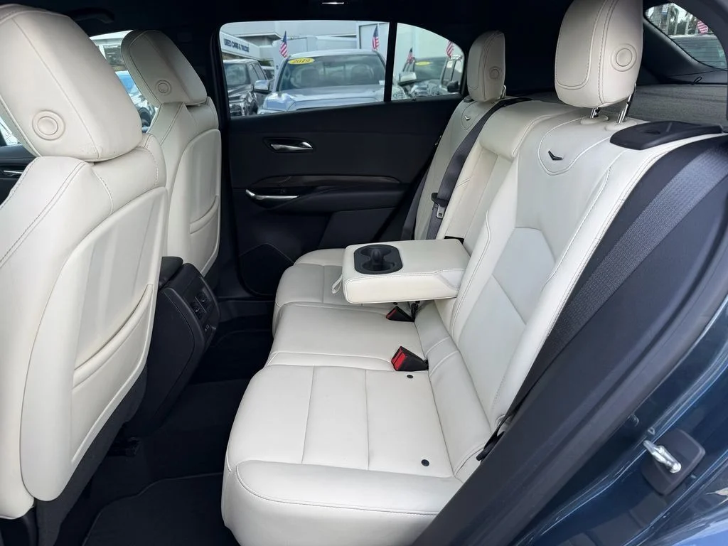 Used 2019 Gray Cadillac Sport image 11