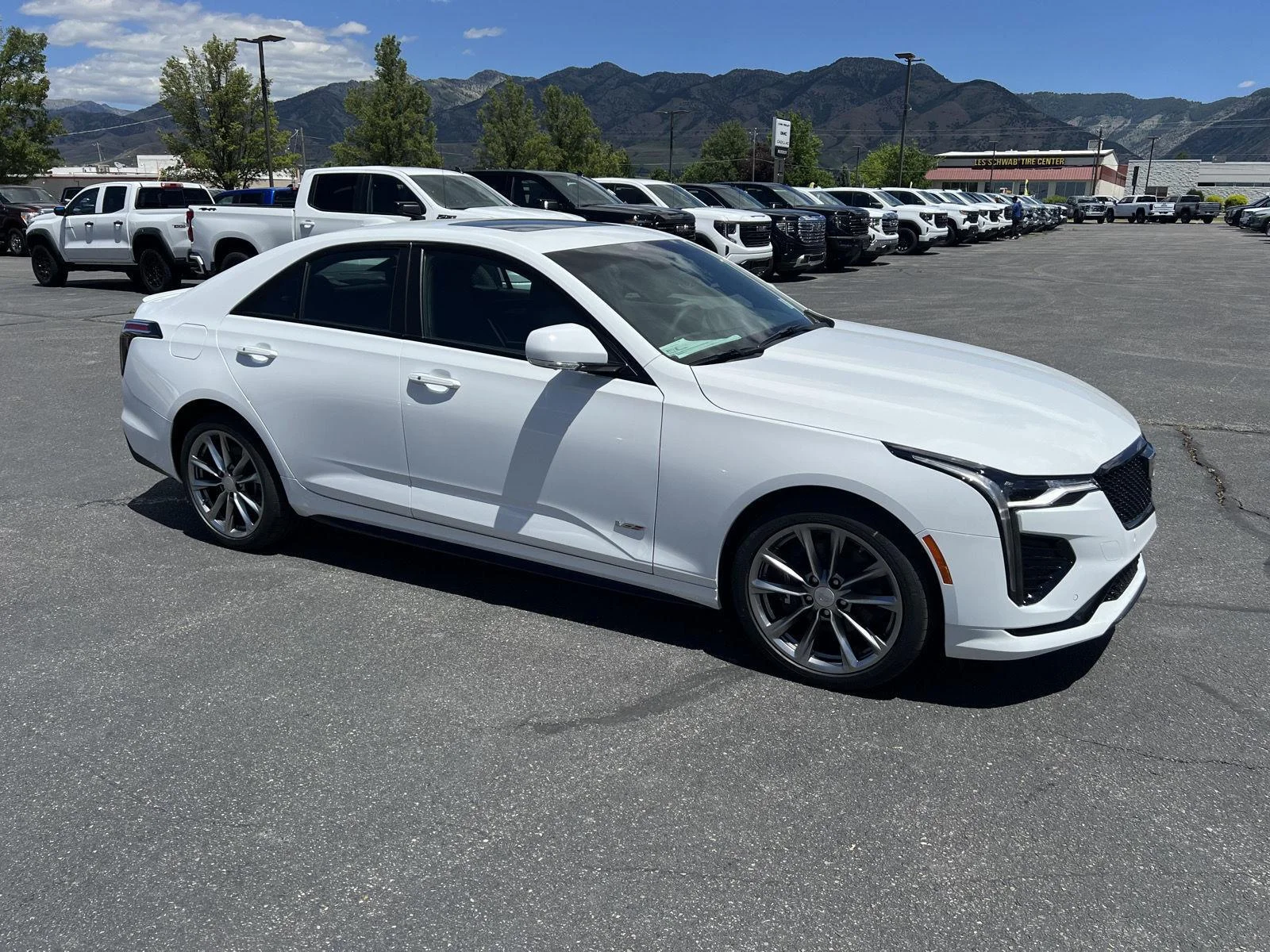 2026 Cadillac CT4 V-Series - Photo 7