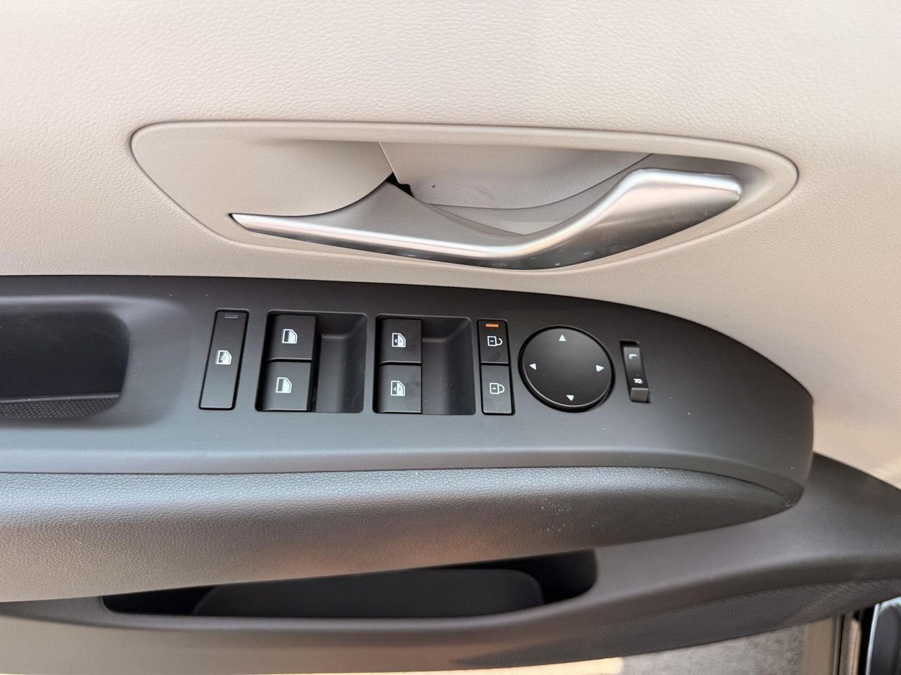 New 2026 Ash Black Hyundai SEL AWD image 11