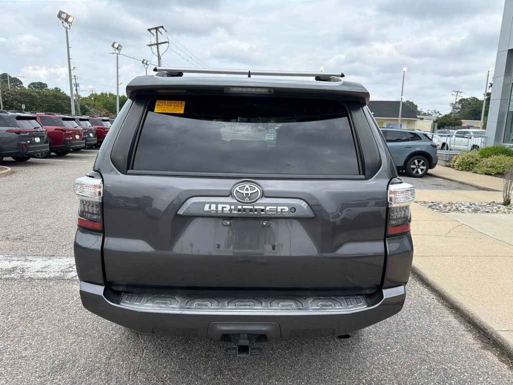 Used 2019 Gray Toyota SR5 image 7