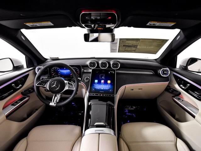 New 2027 Polar White Mercedes-Benz GLC 300 image 3