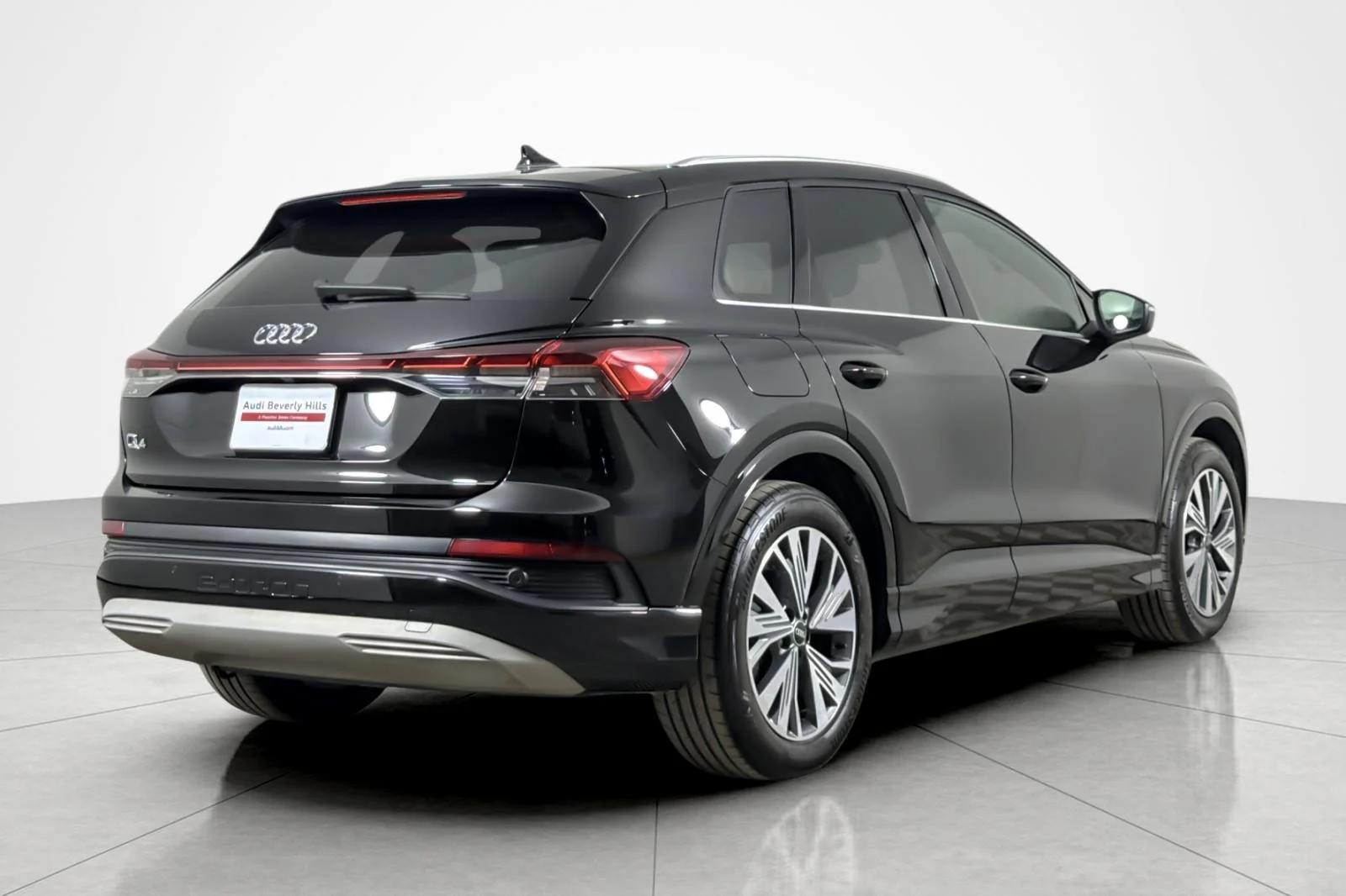 Used 2023 Mythos Black Metallic Audi Premium 40 RWD image 5