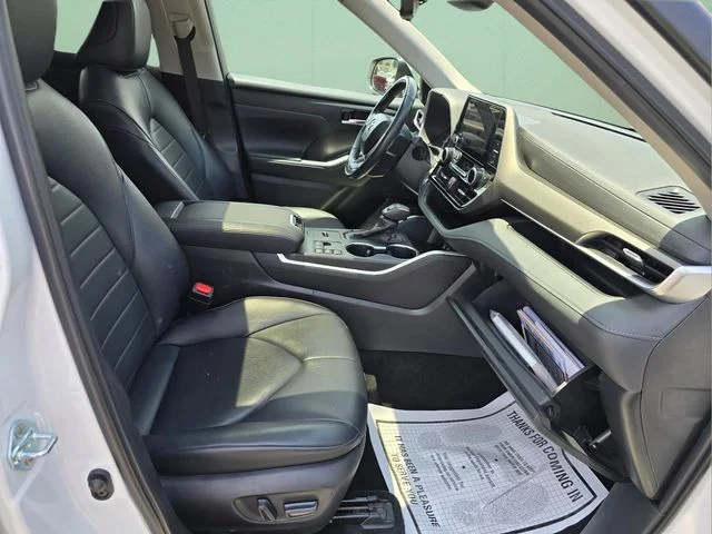 Used 2024 Beige Toyota XLE image 13