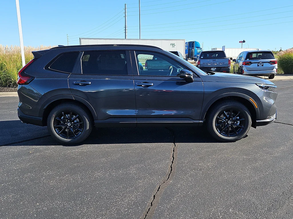 2027 Honda CR-V Hybrid Sport-L, photo 7 of 12