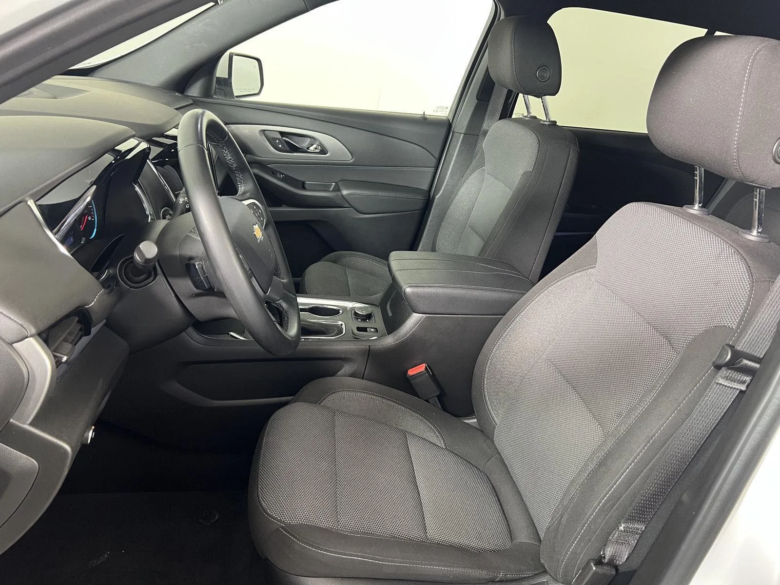 Used 2023 Summit White Chevrolet LT image 5