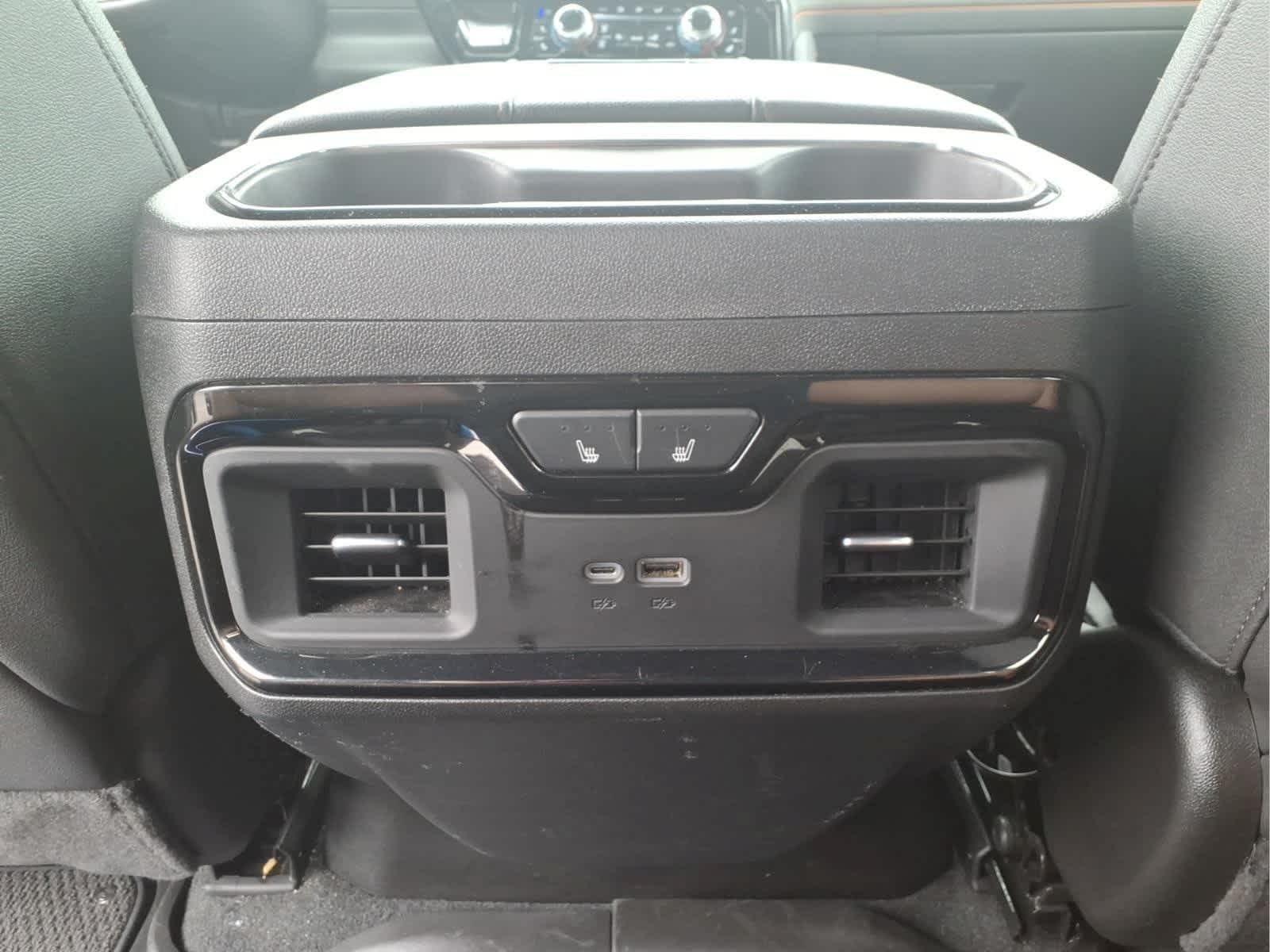 Used 2025 Summit White GMC AT4 image 30