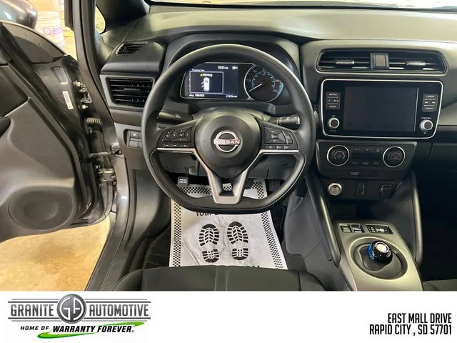 Used 2025 Gray Nissan S image 21
