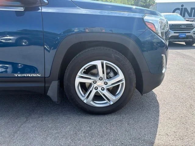 Used 2019 Blue GMC SLE image 16
