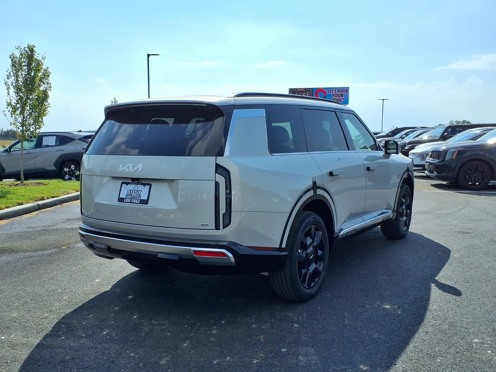 New 2027 Ivory Silver Kia SX-PRESTIGE image 17