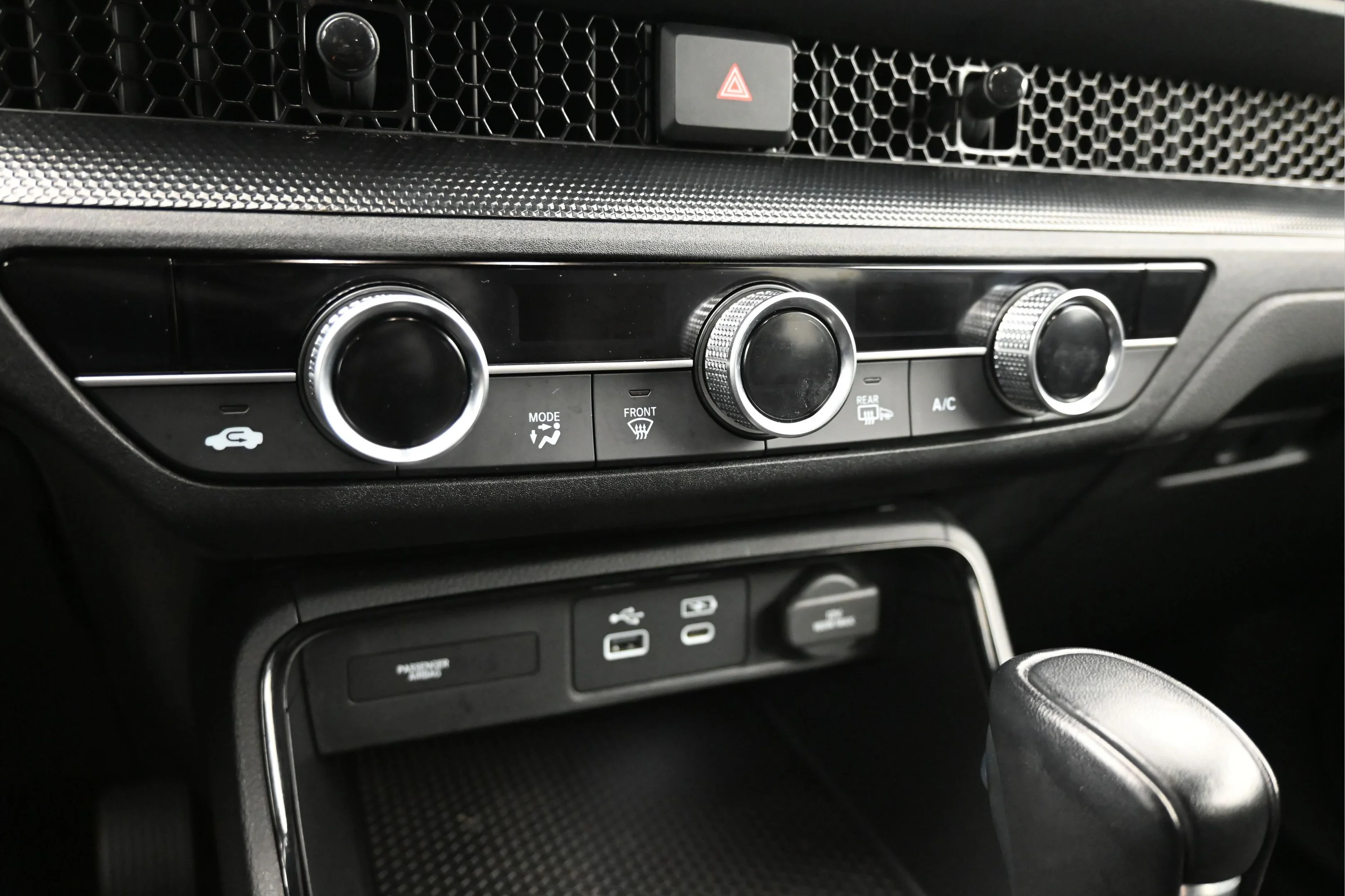 Used 2024  Honda Sport image 16