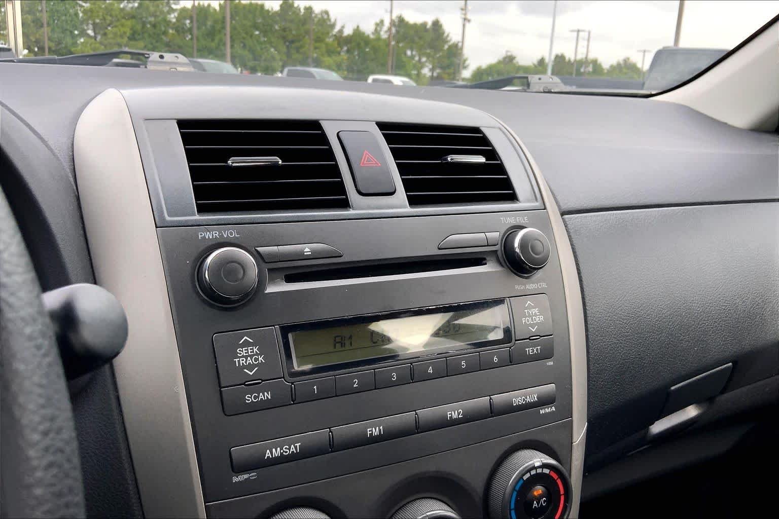 Used 2011 Super White Toyota S image 31