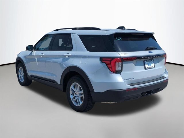 New 2026 Space White Metallic Ford Active image 3