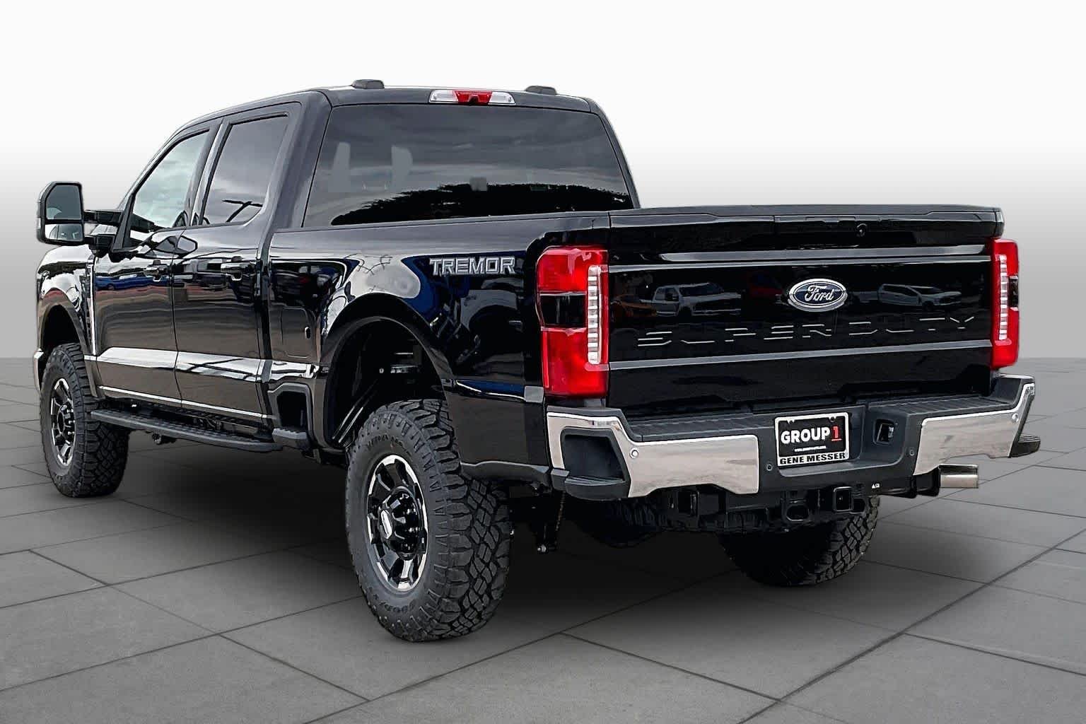 New 2026 Agate Black Metallic Ford F-250® Lariat® image 12