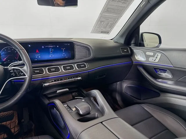 Used 2024 White Mercedes-Benz GLE 450 image 26