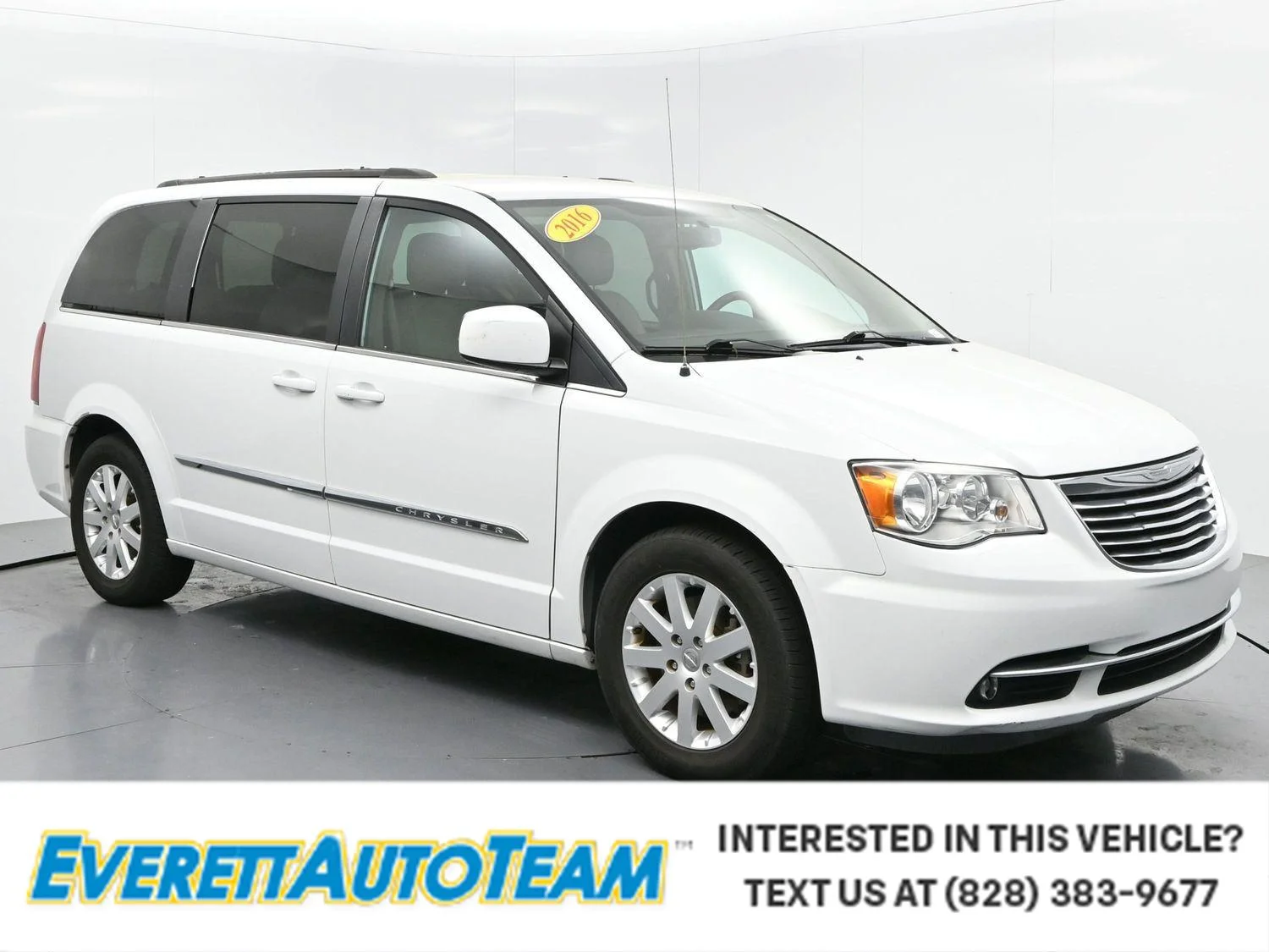 2016 Chrysler Town & Country Touring