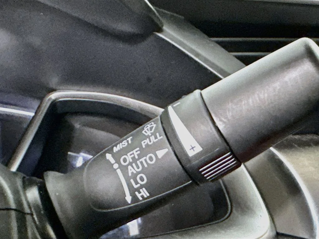 Used 2018 Black Honda Touring image 14