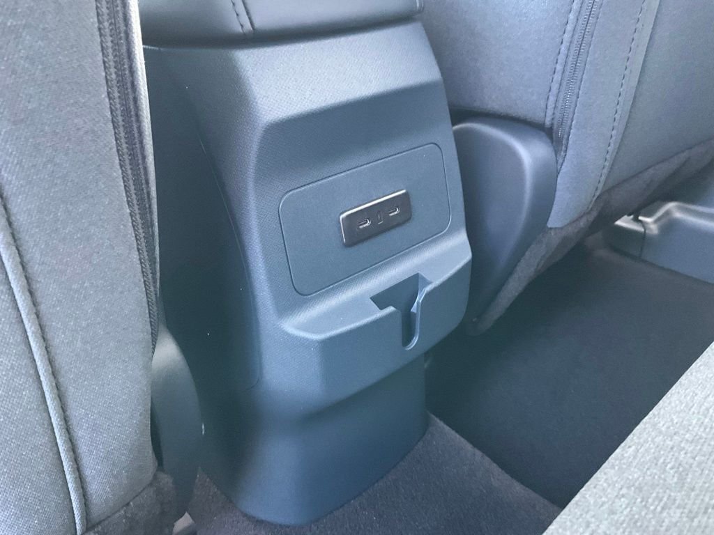 New 2026 Space White Metallic Ford XLT image 21