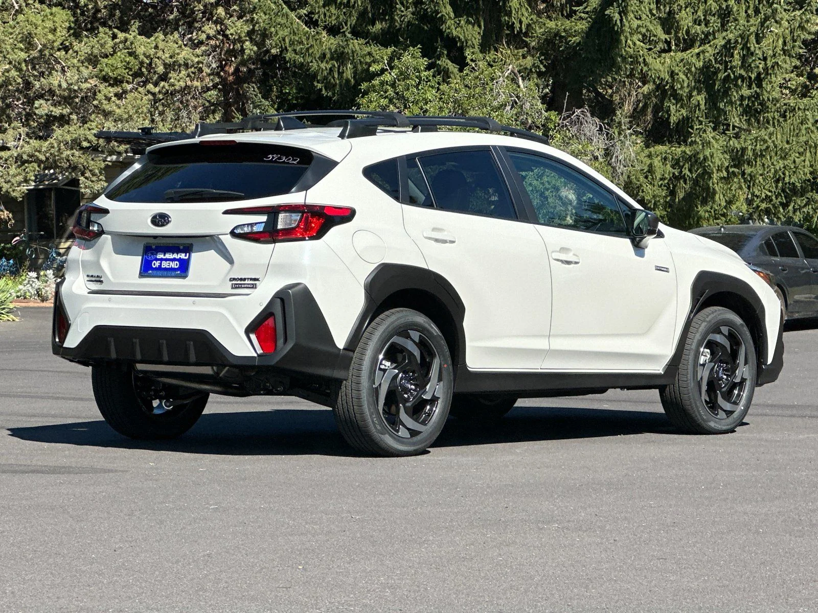 New 2026 CRYSTAL WHITE PEARL Subaru Limited Hybrid image 6