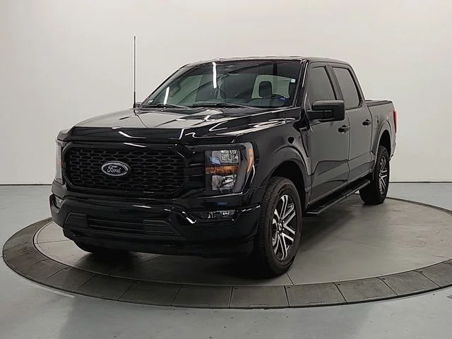Used 2023 Black Ford XL image 4