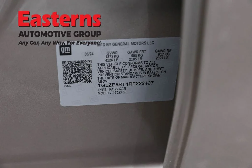 Used 2024 Gray Chevrolet LT image 38