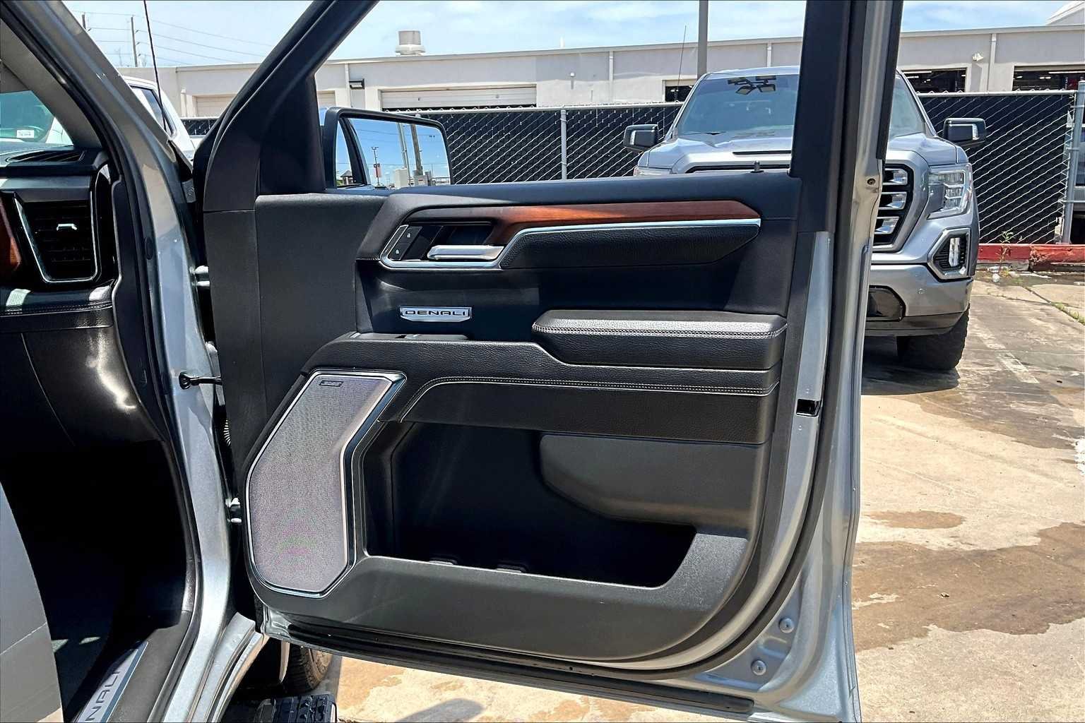 Used 2024 Sterling Metallic GMC Denali image 22